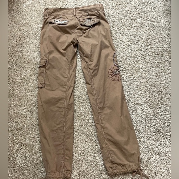 Y2K BCBGMaxAzria Embroidered Tan Cargo Pants Casual Skater School - Picture 3 of 9